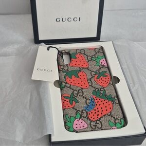 Gucci GG Supreme Strawberry X/XS iPhone Case NIB